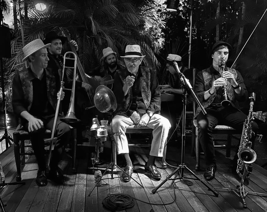 Wangaratta Jazz (@wangarattajazz) on Twitter photo Geoff Bull & The Finer Cuts
Saturday afternoon 4:00 pm
Bulls Head Hotel
<a href="/VisitWangaratta/">Visit Wangaratta</a> Geoff Bull & The Finer Cuts
Saturday afternoon 4:00 pm
Bulls Head Hotel
<a href="/VisitWangaratta/">Visit Wangaratta</a>