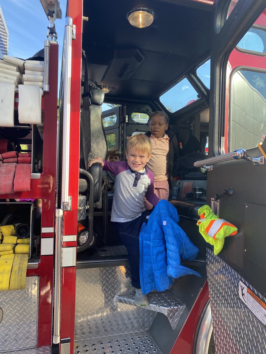 MrsCimineraSCJN's tweet photo. We had a super visit from Oakmont Fire Company today to kick off Fire Prevention Week!! 💙💛 https://t.co/OGlrlVtnD5