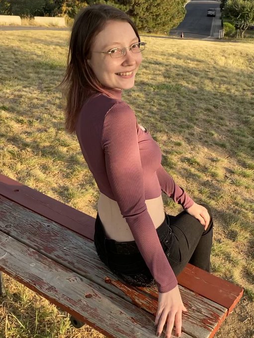 Found a nice place to watch the sunset and light one up✨  #OOTD #y2k #outside #Outdoors #onlyfans #onlyfansgirl<a href="/tag/model"class="tags"><span>#model</span></a><a href="/tag/ootd"class="tags"><span>#ootd</span></a><a href="/tag/outdoors"class="tags"><span>#outdoors</span></a><a href="/tag/fetishmodel"class="tags"><span>#fetishmodel</span></a><a href="/tag/prodomme"class="tags"><span>#prodomme</span></a>