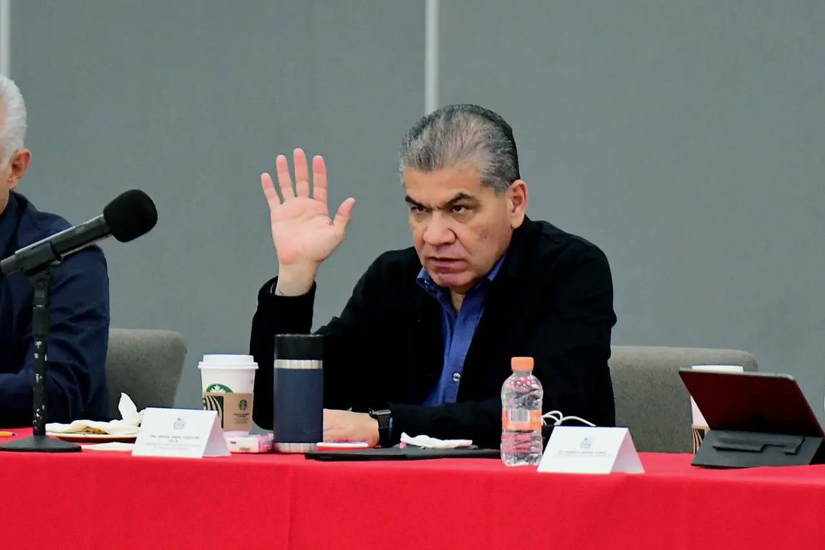 GobDeCoahuila's tweet photo. #SubcomitéTécnico Regional #Covid_19, el gobernador @mrikelme reconoció a este órgano colegiado que, en conjunto, ha tomado decisiones en torno a la salud, a la reactivación económica, al regreso a las aulas y más, mismas que han permitido a Coahuila seguir avanzando. https://t.co/6yy0cKn2CE