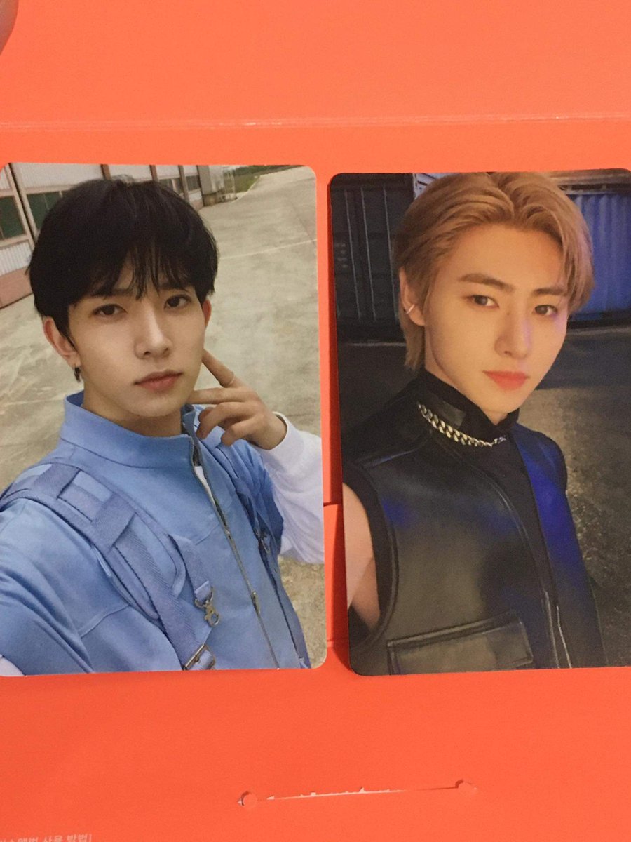 asuisells's tweet photo. mail ⌗ 4 | #sv17delivers #asuimails

thank u so much po, @lovbluz ! pulled heehoon <33 https://t.co/RM03f4wPbN
