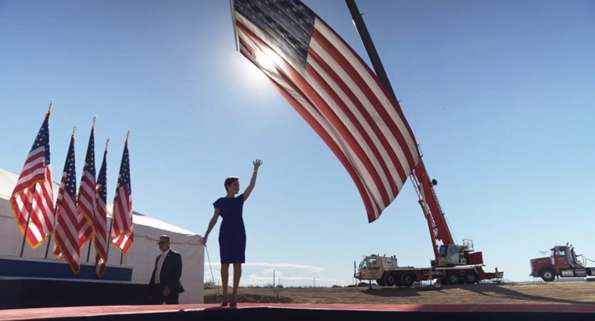 Teens4Kari's tweet photo. @KariLake is an inspiration to young people in America. We are very excited for her to win in November! https://t.co/AkdhDNVIyz
