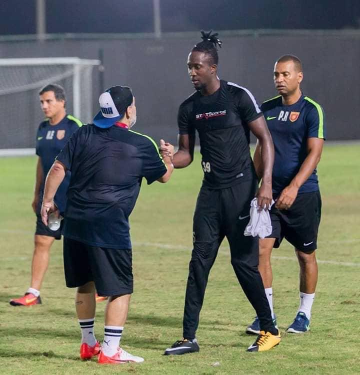 p_munyomo's tweet photo. Malgré les multiples sollicitations des clubs en Europe, l’inter nigérian n° 9 #ADEMOLA #KUTI vient de signer avec notre club #DC_VIRUNGA pour renforcer l’attaque et arrive à Goma le 20 de ce mois d Octobre en provenance du Nigeria 🇳🇬. https://t.co/qJ1qjU2nZA