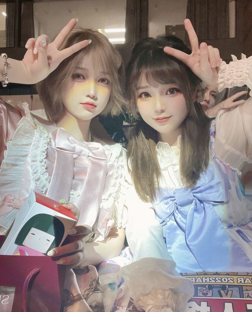 @tuanbaocosplay と遊びに行った。素晴らしい1日だった🥰

#团宝 #tuanbao #日常 https://t.co/RYq94lpJSZ