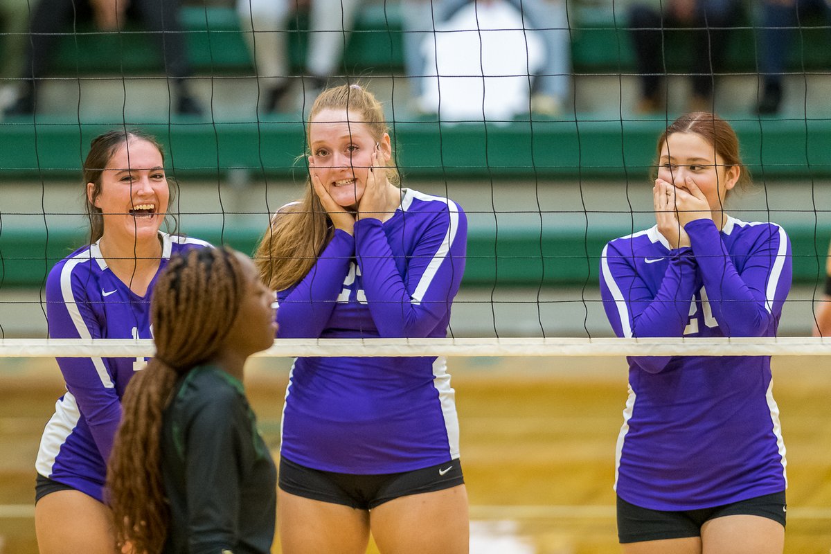 russellgifford's tweet photo. The look you have on your face when you notice the camera has moved to the net ... @brystalbachman @brookesmithh18 @_emilysigsworth @Keystone_VB_ https://t.co/zSPppWEVeu