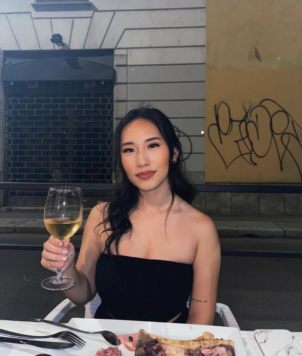 LaxaChynna's tweet photo. Hi you guys 🖤 https://t.co/RLerzpJF28
