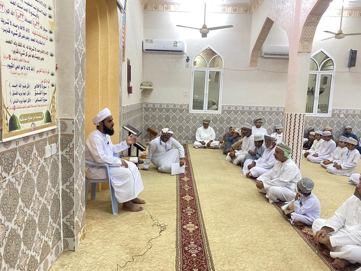 mera_n_s's tweet photo. بمناسبة #المولد_النبوي_الشريف ١٤٤٤هـ اقيم بولاية #المضيبي عدداً من المحاضرات والدورس في مختلف جوامع ومساجد الولاية. https://t.co/X2vSkQQlEA
