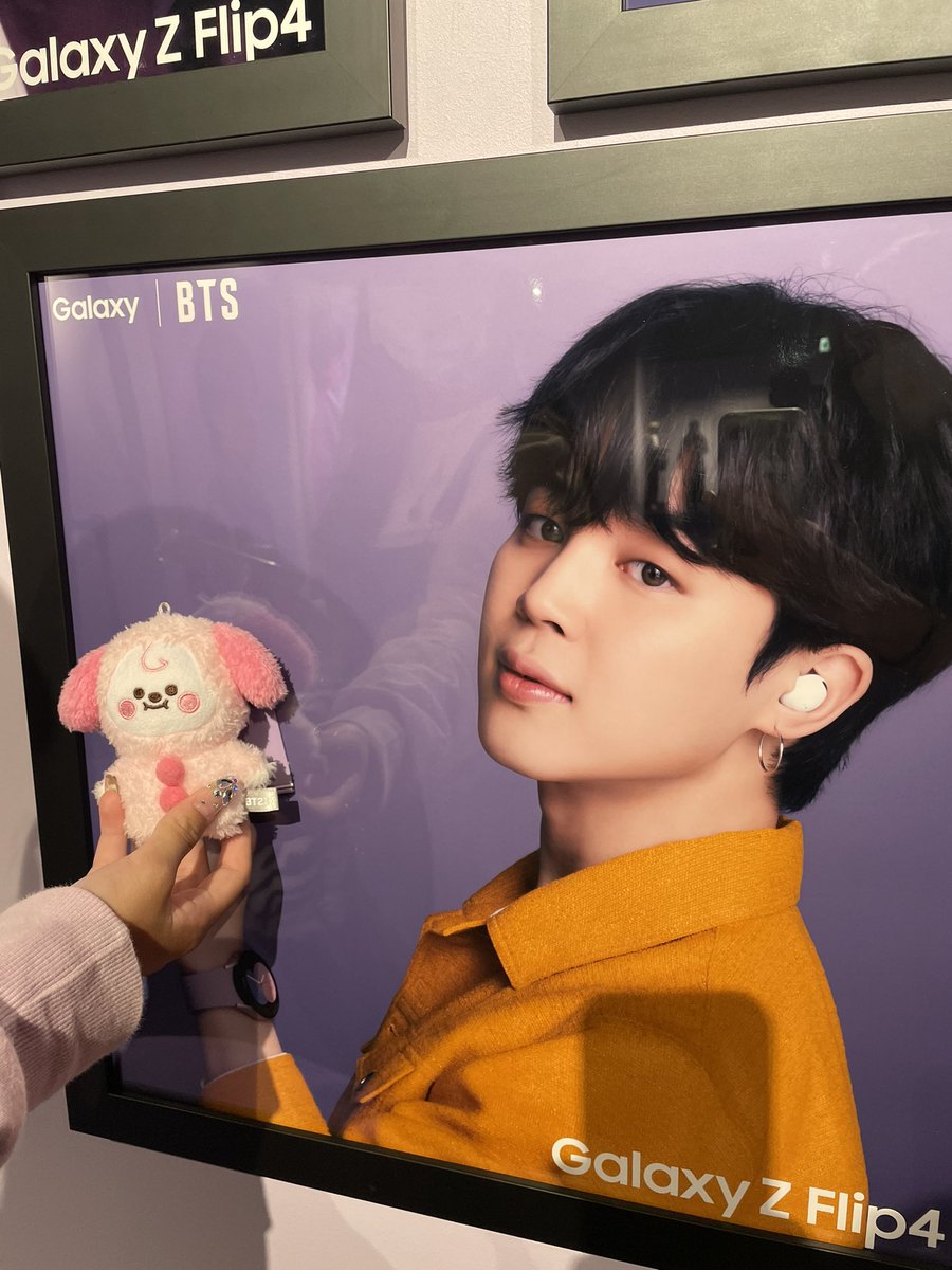 jimicha1013's tweet photo. 原宿のGALAXYでオタ活💜

#galaxyのある生活 #galaxyharajuku #galaxypurplefloor #btsarmy https://t.co/1RXi2bFVu7