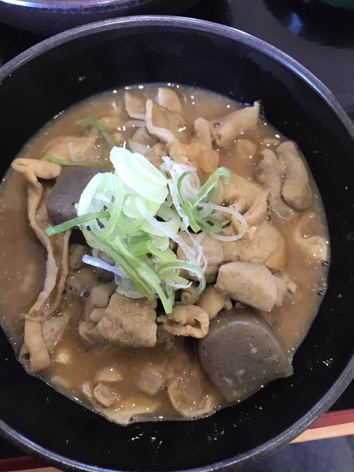 ゆかりん・ランチもつ煮定食府中や上山の競馬場で食べたの思い出すねえ 