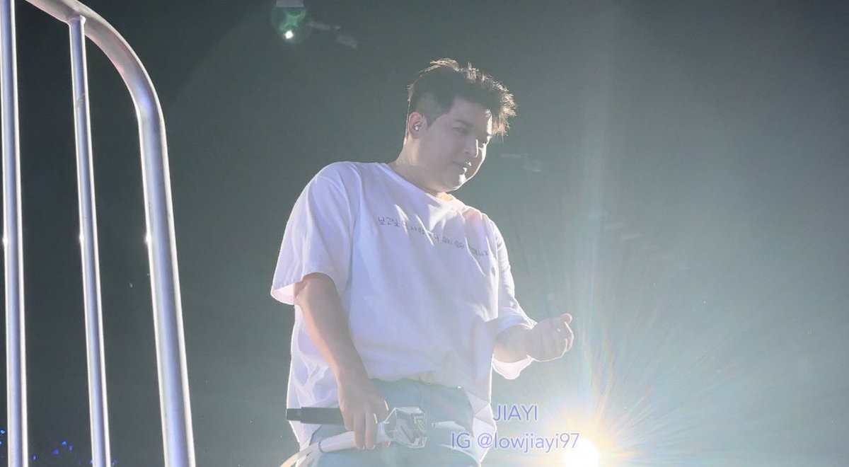520_superjunior's tweet photo. #SUPERSHOW9inKUALALUMPUR  #SS9inKL #SHINDONG @ShinsFriends 💙 https://t.co/d33CLeACMk