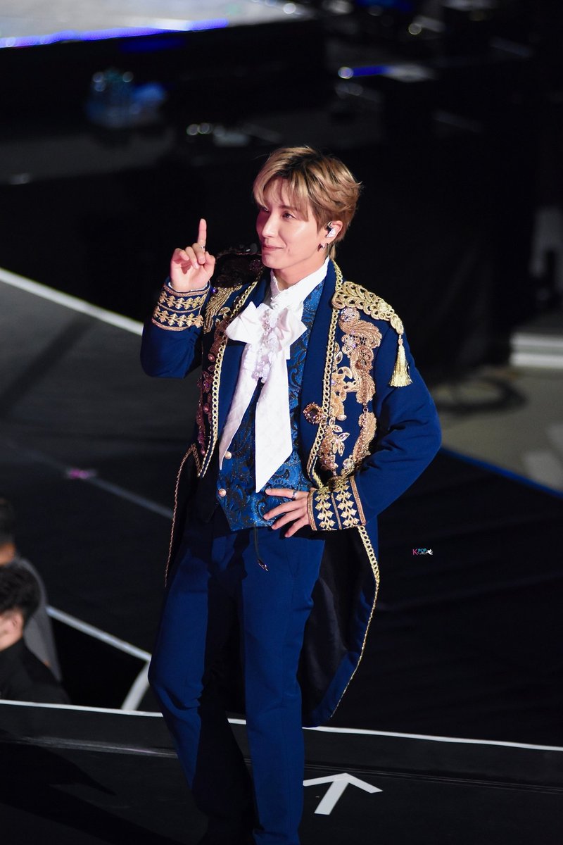 MyKpopHuntress's tweet photo. 221010 SUPER JUNIOR 'SUPER SHOW 9 : ROAD in KUALA LUMPUR 2022'

2️⃣

@SJofficial #SS9inKL #SUPERSHOW9 #SS9 #SUPERJUNIOR #SUPERSHOW9inKL #슈퍼주니어 #STARPLANET #LEETEUK https://t.co/d6xwdsFJer
