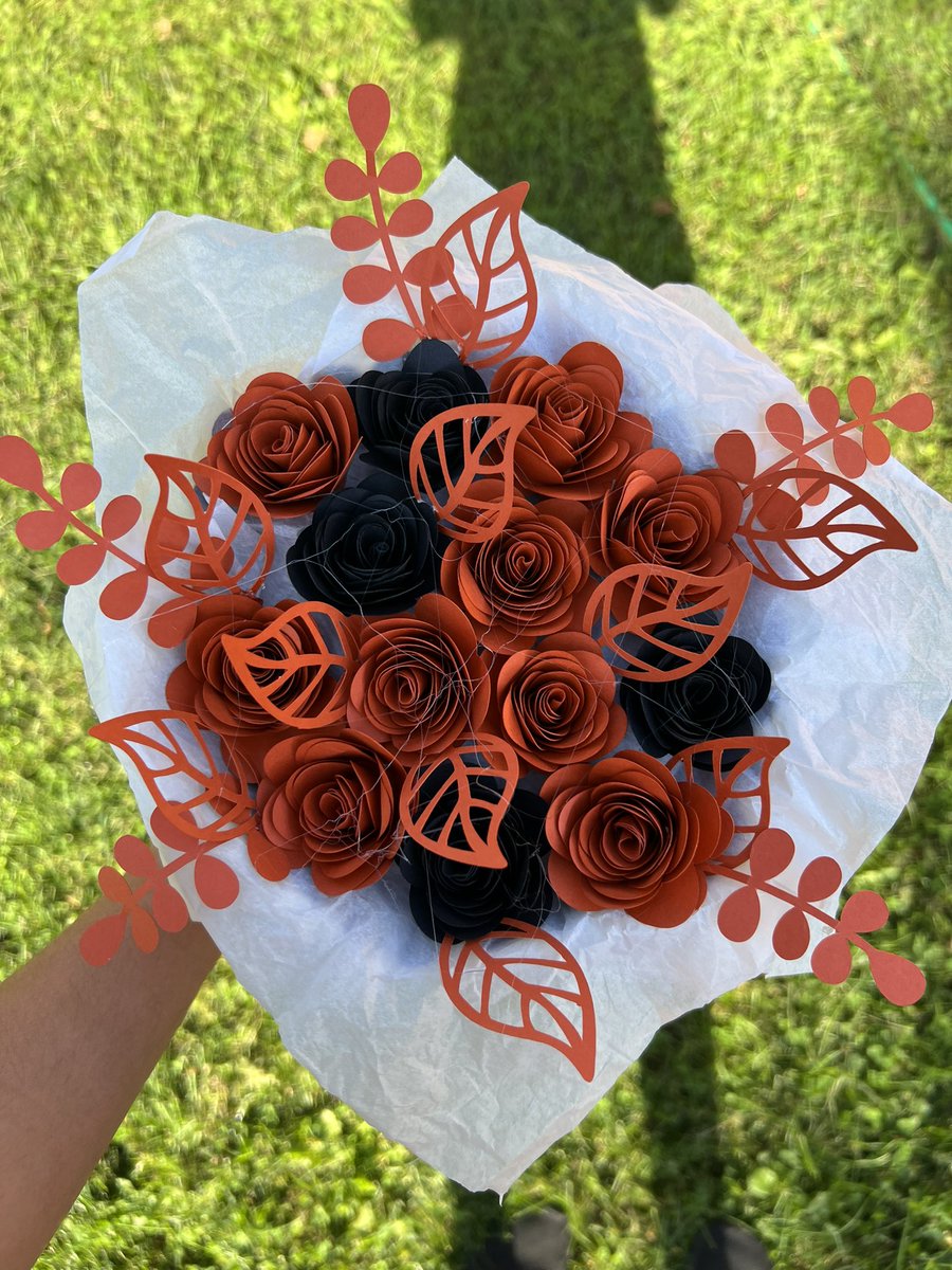 mirnahc_'s tweet photo. 🖤🧡🍁🍂 https://t.co/2ofowLg0Bw
