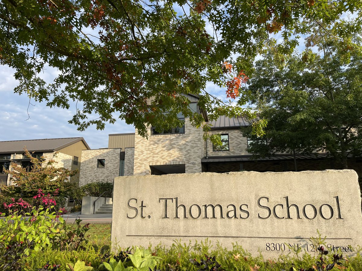 sparvell's tweet photo. One of the things ❤️ about my@job is the opportunity to visit schools like @stsfalcons and feel commitment to student voice, choice and agency. #MIEExpert #showcaseschool #microsoftedu https://t.co/Vzc2ETUW4c