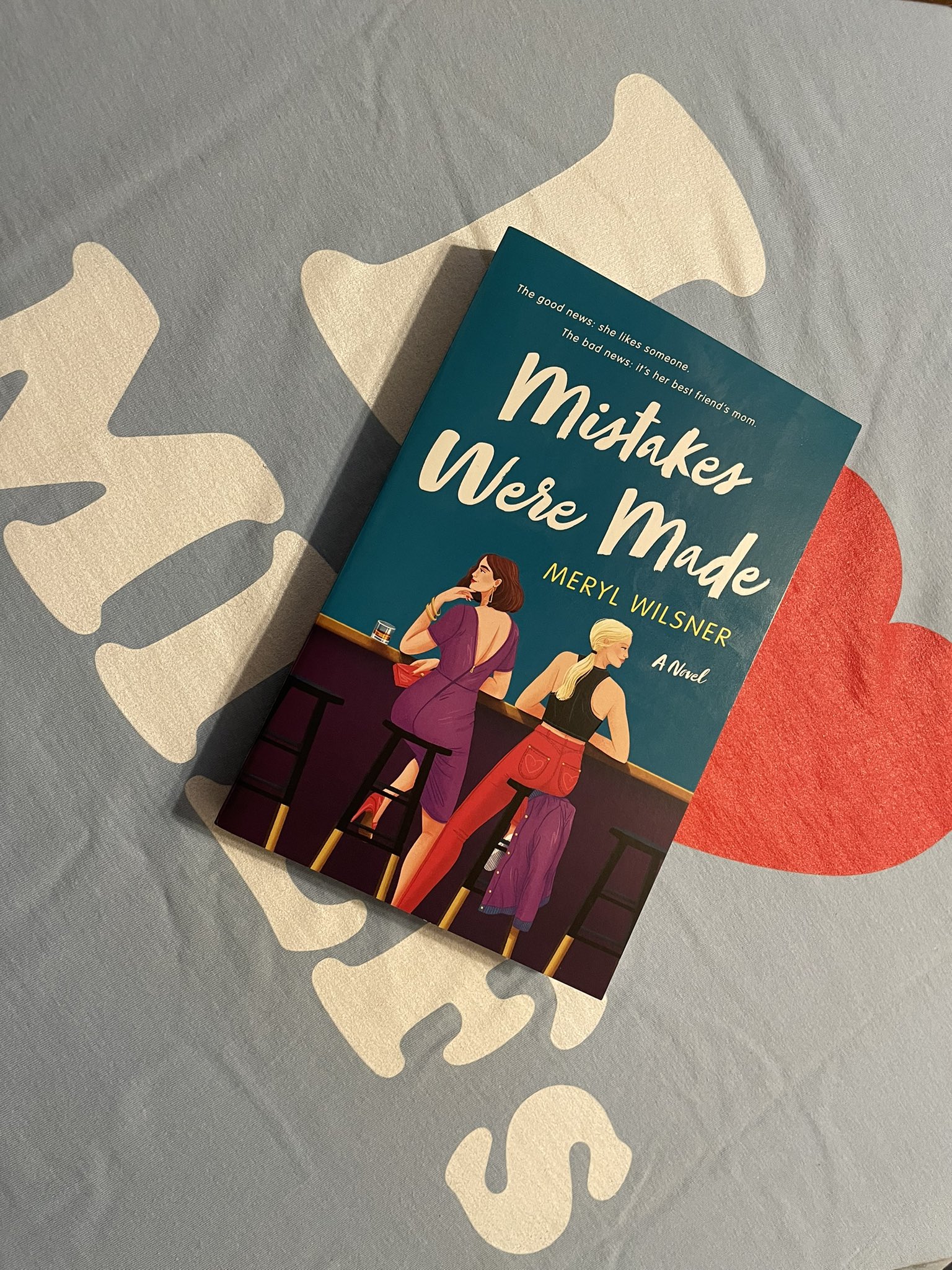 meryl wilsner (they/them) on X: MILF book is here! 🥳🔥🌈 MISTAKES WERE  MADE is about a college senior who accidentally sleeps w/ her friend's mom.  Featuring: 💙💜💖 so many bisexuals 🔥🔥🔥 8.5