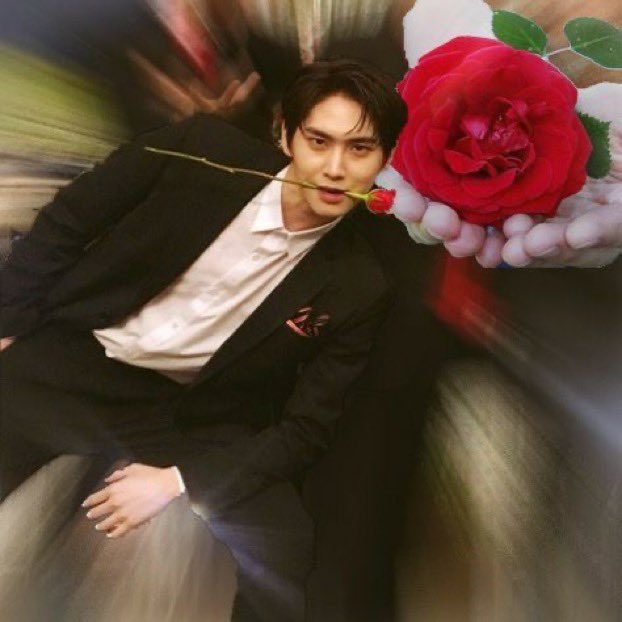 shinwohn's tweet photo. Although it’s super late but congratulations on your solo debut, my bear❤️ I’m so proud of you. ❤️ https://t.co/5v7SjRTfA4