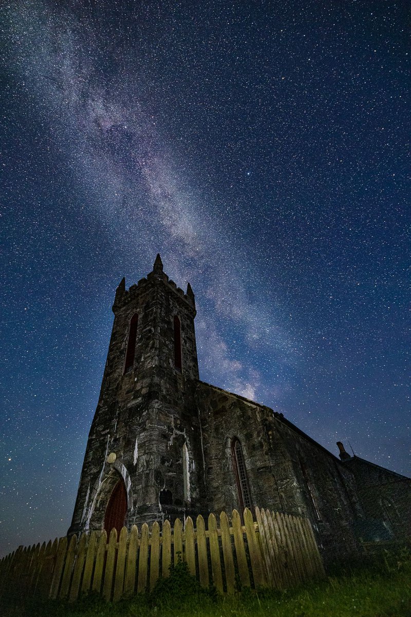 BaskingSharkSco's tweet photo. Whilst Scotland in the depths of winter may not be your obvious choice, it can be beautiful at this time of year. With the occassional crisp sunny day, quieter towns and the Atlantic being impressively wild. Coll is also a #darkskycommunity!  

Marcus IG auiphotography https://t.co/WwUi1uklzS