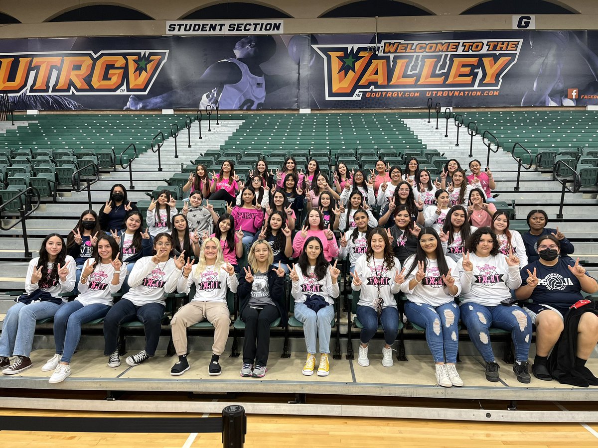 The Lady Javelinas came out to support the UTRGV Vaqueros Volleyball team who came out with the win tonight vs New Mexico!  

#RallyTheValley #PSJA #UTRGV