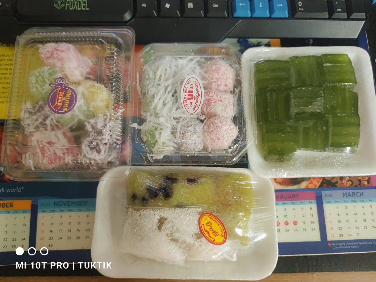MuzikMDAlways's tweet photo. พี่หมื่นได้กินขนมไทยอะไรบ้างคะชอบขนมไทยเหมือนกันไหมนี่ชอบทุกอย่างที่เป็นขนมไทยกินได้หมด
@QH_MasterD
#BirthdayParty25thxMD
#MDConcert #Muzik
#TheJourneyOfMemories 
#QuangHungMasterD #การเดินทางของความทรงจำ https://t.co/VXURM6wKL5