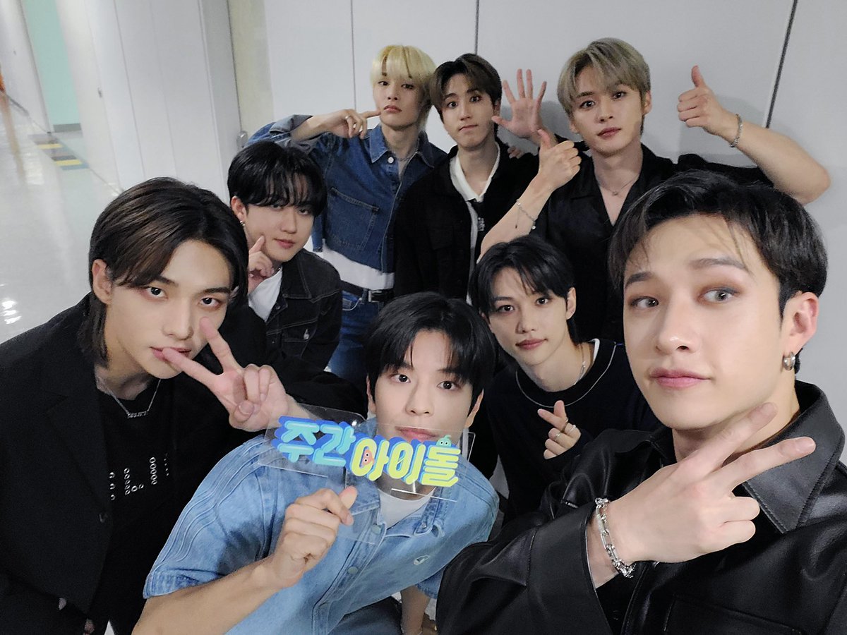 #주간아 #주간아이돌 <a href="/weeklyidol_/">주간아이돌 (Weekly idol official)</a> 
#StrayKids #스트레이키즈 <a href="/Stray_Kids/">Stray Kids</a> 

🍭혈중당도 143%
치명적인 달달함의 스키즈식 사랑고백💘
비주얼도 진심 어질어질하다…😵‍💫

10/12(수) 오후 
MBC M 7시 30분/MBCevery1 12시
주간아이돌 본방사수📺

#방찬 #리노 #창빈 #현진 
#한 #필릭스 #승민 #아이엔