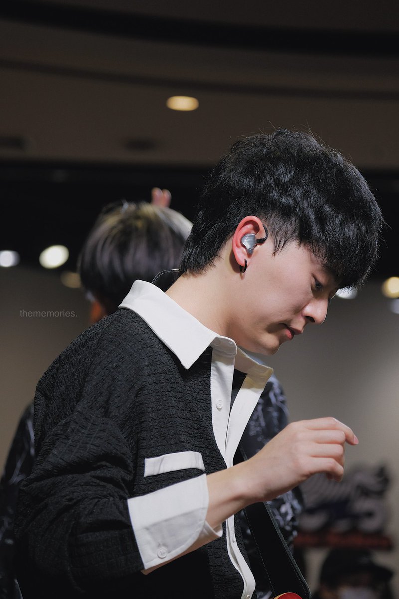 น้ำฝนไม่ว่าง tweet media