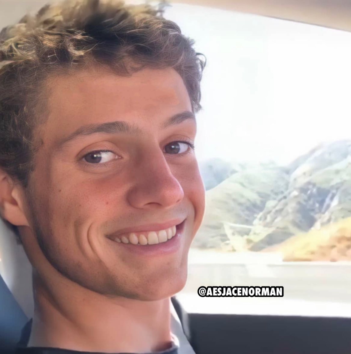 jaceamour's tweet photo. I love your smile❤️ @Jacenorman https://t.co/3ERJ396TpI