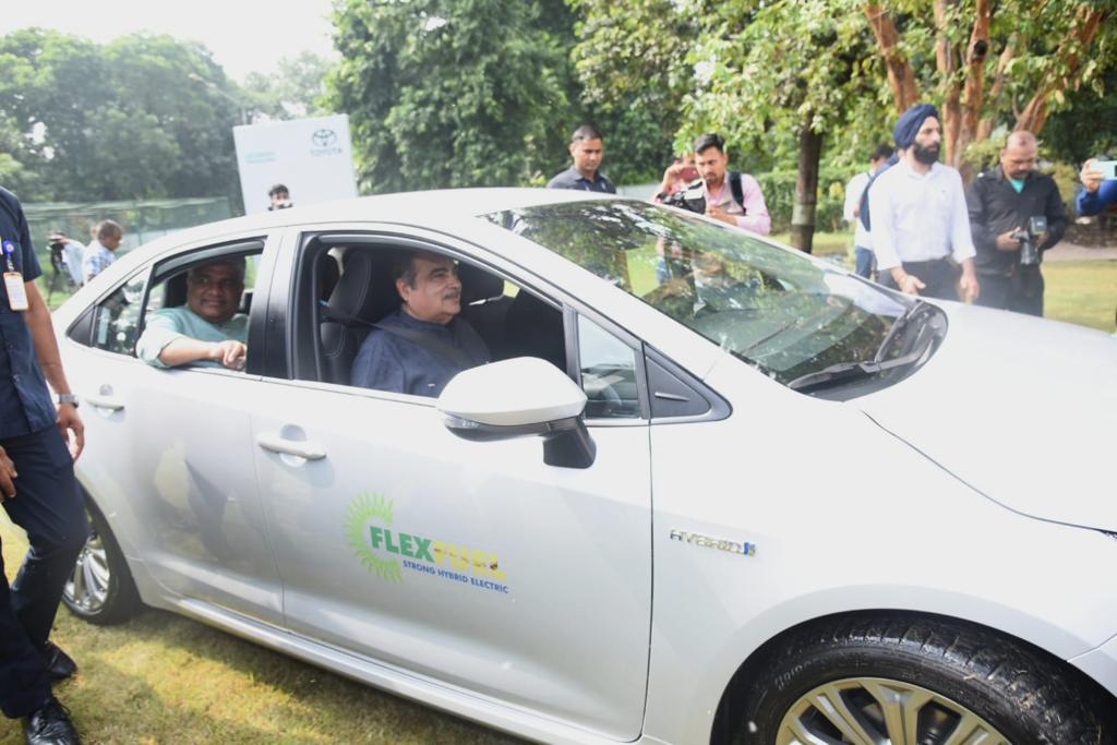 Nitin Gadkari on Twitter "Today our dream has come true...! Launched