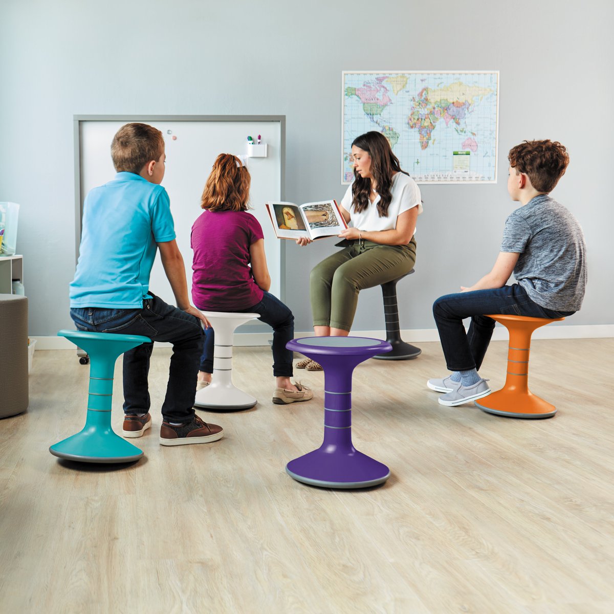PR_CSA's tweet photo. If you're visiting @Decorex_Intl today or tomorrow be sure to visit @Vectorworks at stand F135 - it also features @kieurope Ricochet Wobble Stools!

#Decorex #Ricochet #Seating https://t.co/RH9Ik2VhVP