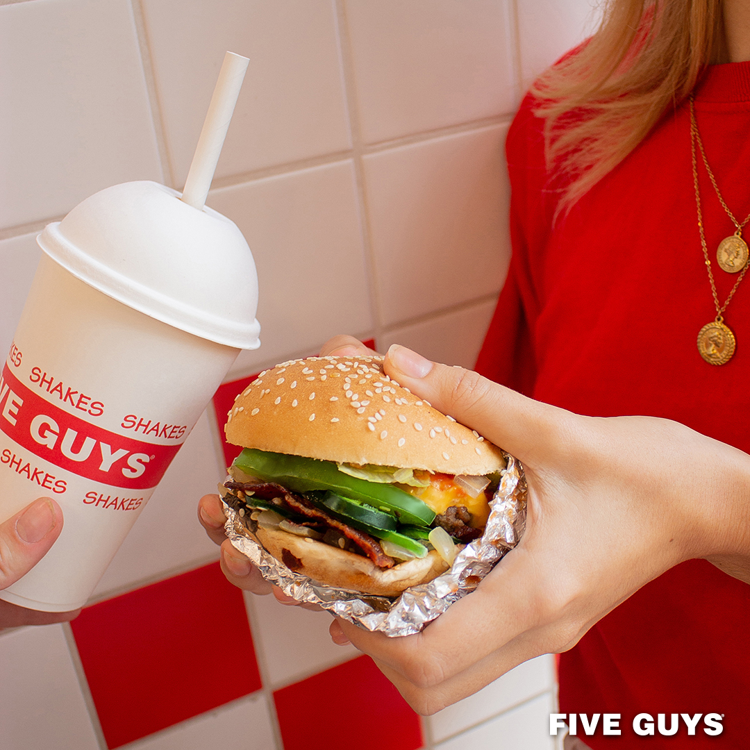 C’est un 10 mais il finit son Five Guys sans prendre de milkshake 😩