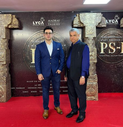 PiictureNKraft's tweet image. Kumar Taurani and Girish Kumar attended the trailer and audio launch of Ponniyin Selvan 1 in Chennai.

#kumartaurani #girishtaurani #ponniyinselvan1 #PS1 #trailerlaunch #trailer #audiolaunch #audio

@kumartaurani
@girishkumart
@parulchawla9