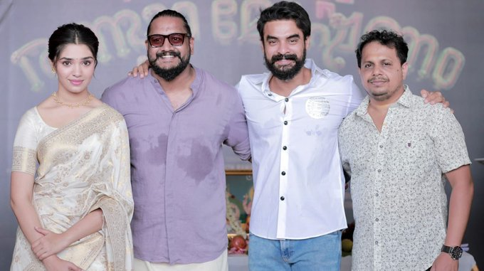 BrindaHere's tweet photo. #ARMMovie @ttovino @IamKrithiShetty @aishu_dil
#SurabhiLakshmi #AjayanteRandamMoshanam #Jithinlal  🎞️ #UGMProductions @magicframes2011 @dhibuofficial @urstanaysuriya @Karthikravivarm  #11thOctR #Malayalam #Debut #JomontJohn 
@UGMMovies https://t.co/jhPcFsNhob