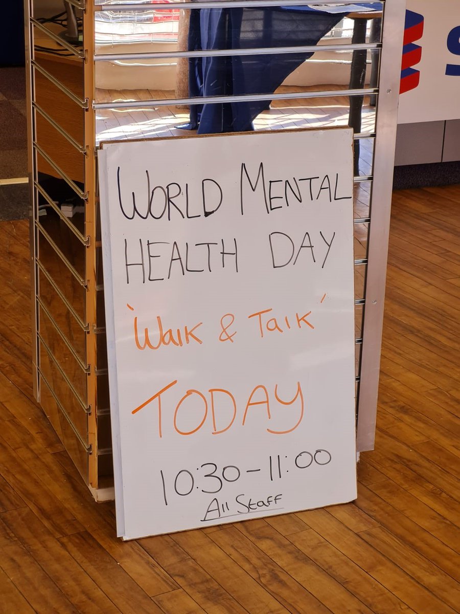 SWH_Ltd's tweet photo. Great to see some of our site staff in Yeovil taking part in their ‘Walk &amp; Talk’ session yesterday for #WorldMentalHealthDay2022 

In only a few minutes’ walk from site they were able to enjoy this tranquil setting in Nine Springs Park. 

#mentalhealth #wellbeing #itsgoodtotalk https://t.co/com2kBw6kc