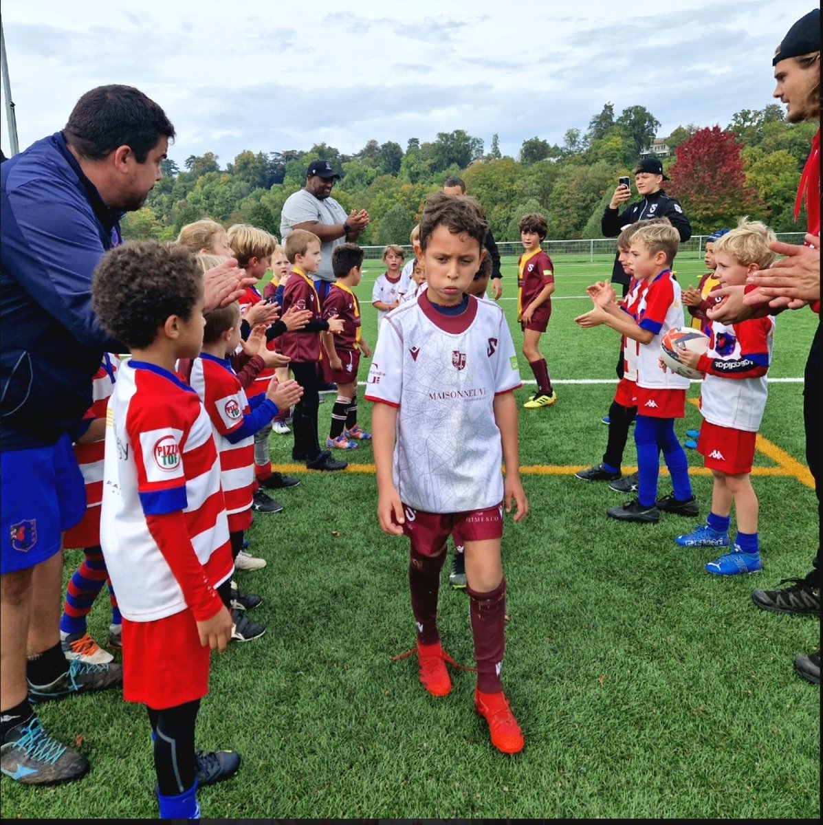 rugbyCH_ tweet picture