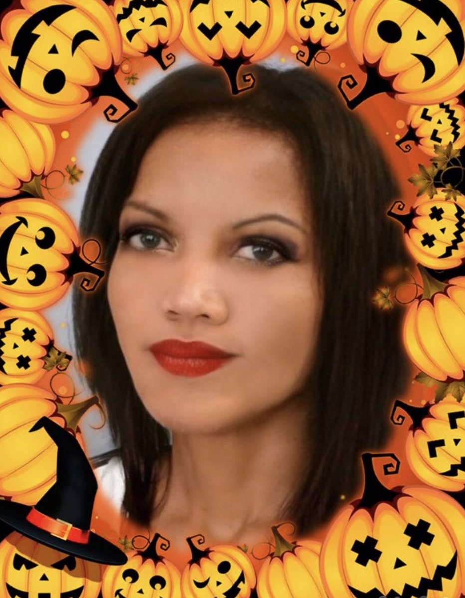 AnaJuliaZequeda's tweet photo. Se llama Anne Jolie Echisada. Conocida mundial por crear Halloween en 1948 cuando asustaba a los clientes que iban a su pequeña pescadería. 
Trick or Fish? Siempre ella preguntaba!
Con el paso de los años, Halloween comenzó a ser más popular y se lo debemos a ella.💀👻🎃💀👻🎃 https://t.co/Inby0vUWuY