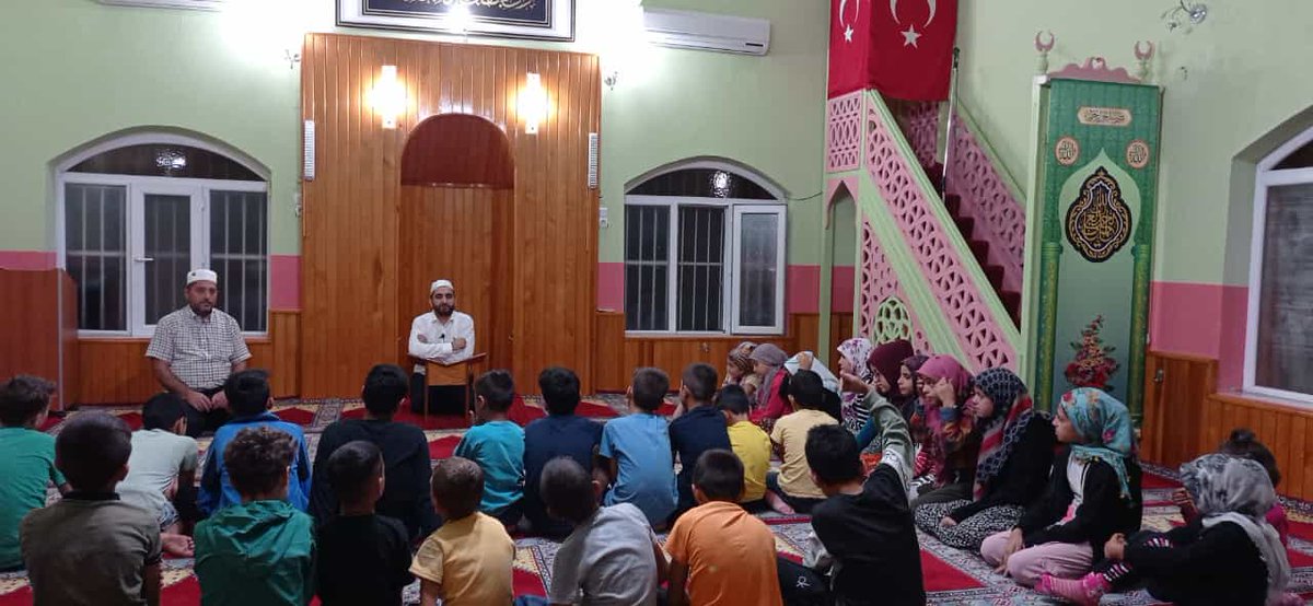 sultanhisarmuf's tweet photo. İlçemiz Hisar Camiinde Camii İmam-Hatibi İbrahim Keskin tarafından 2022 Yılı Mevlid-i Nebi Haftası münasebetiyle çocuklara yönelik Cami ve Çocuk buluşması gerçekleştirildi. https://t.co/bM1aNZoQ01