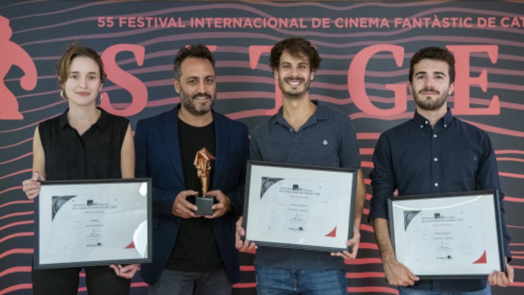 cineytele's tweet photo. .@cesarsodero gana el Premio SGAE de Guion para Largometraje #JulioAlejandro 2022 por "Una mujer en el bosque"
Felicidades!

https://t.co/5QUqe2SUoA https://t.co/nrMUsMQryb