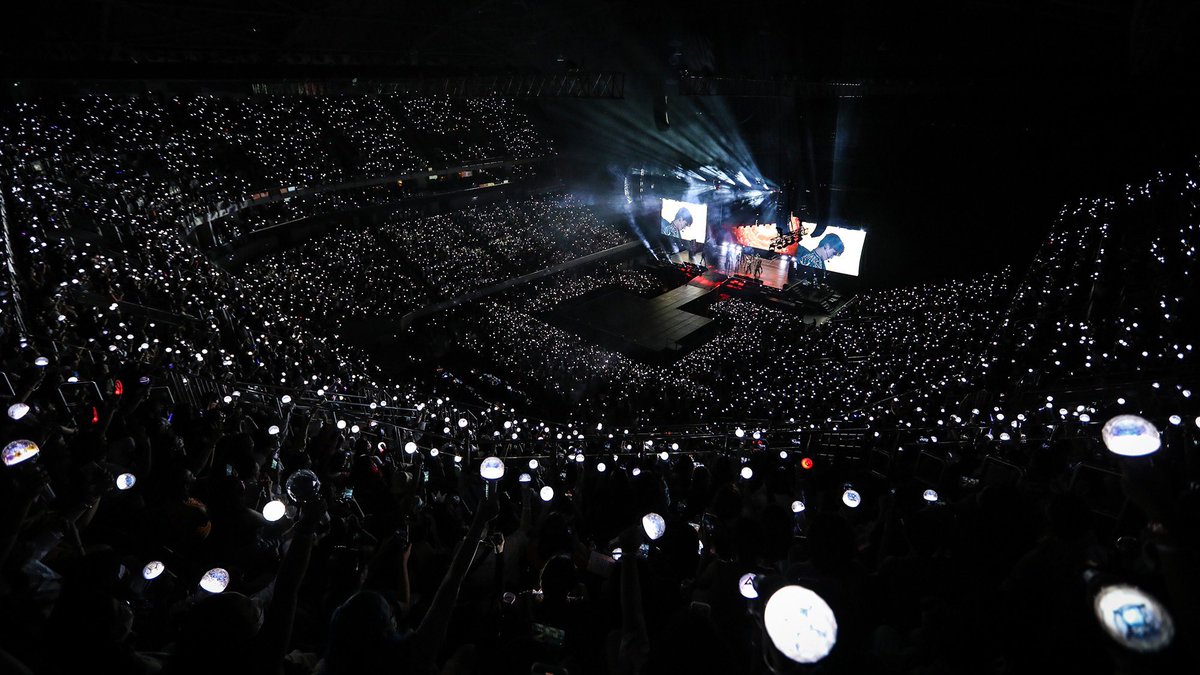UjiSimple's tweet photo. If home was a person, then I'll say it's Seventeen and Carats. https://t.co/X5ovNnzntt