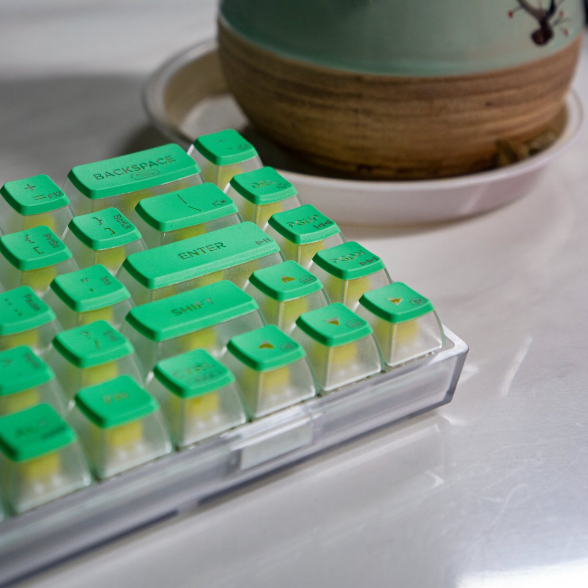 Hexgears1's tweet photo. #hexgears Soda68 #mechanicalkeyboard Mint Green
#kailh #keyboard #mechanicalkeyboards #keyboardpc #keycaps #customkeyboard #pcsetup #customkeycaps #keyboarddesign #customizedkeyboard #desksetup #puddingdesign #keeb #rgbkeyboard #rgb https://t.co/uBfCHHEyAf