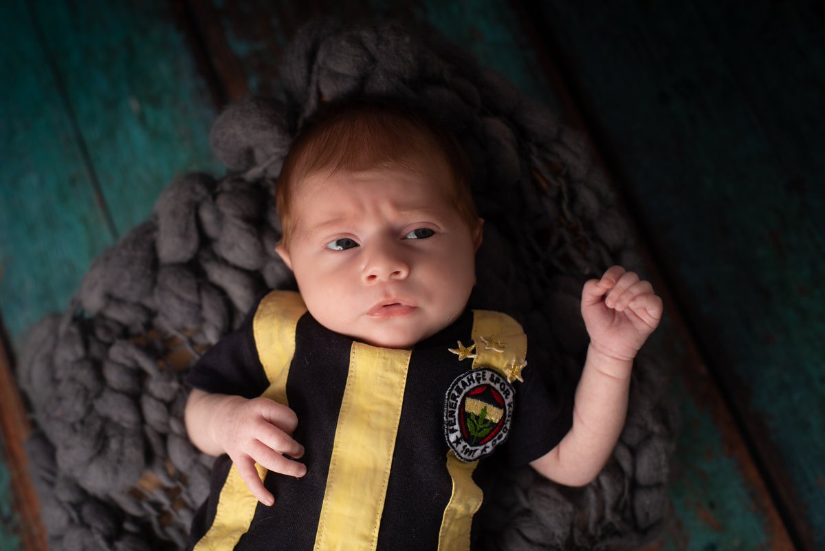 HOŞ GELDİN GÜZEL KIZIM 😘 <a href="/Fenerbahce/">Fenerbahçe SK</a>
<a href="/siyahcoraplilar/">Siyah Çoraplılar</a>
#DünyaKızÇocuklarıGünü