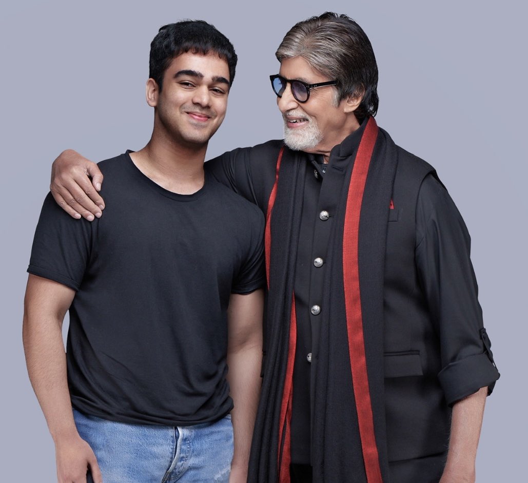 Very very very Happy Birthday long live the legend @SrBachchan we love you Sir 🎂❤️ Love in your Eyes for Subhan is just Ufff! 🙏🏻🤗 #Subhannadiadwala 📸 @avigowariker Ty bhao for giving Subhan the best pic of his life