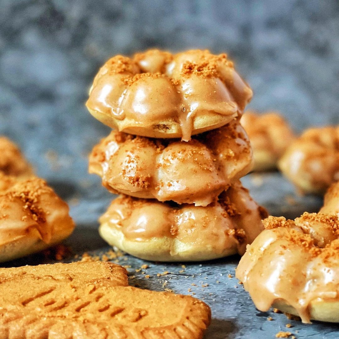 TuuliKitchen's tweet photo. Mini doughnuts 🥯
The lovely photo was taken by @lilofoodie
.
.
#cuttingboard #foodstagram #food #lovecooking #homemade #apron #foodgasm #cookingapron #instafood #homemade #love #foodlov #foodblogger #kitchenutilities #tuulikitchen https://t.co/FrvAyPhtR0