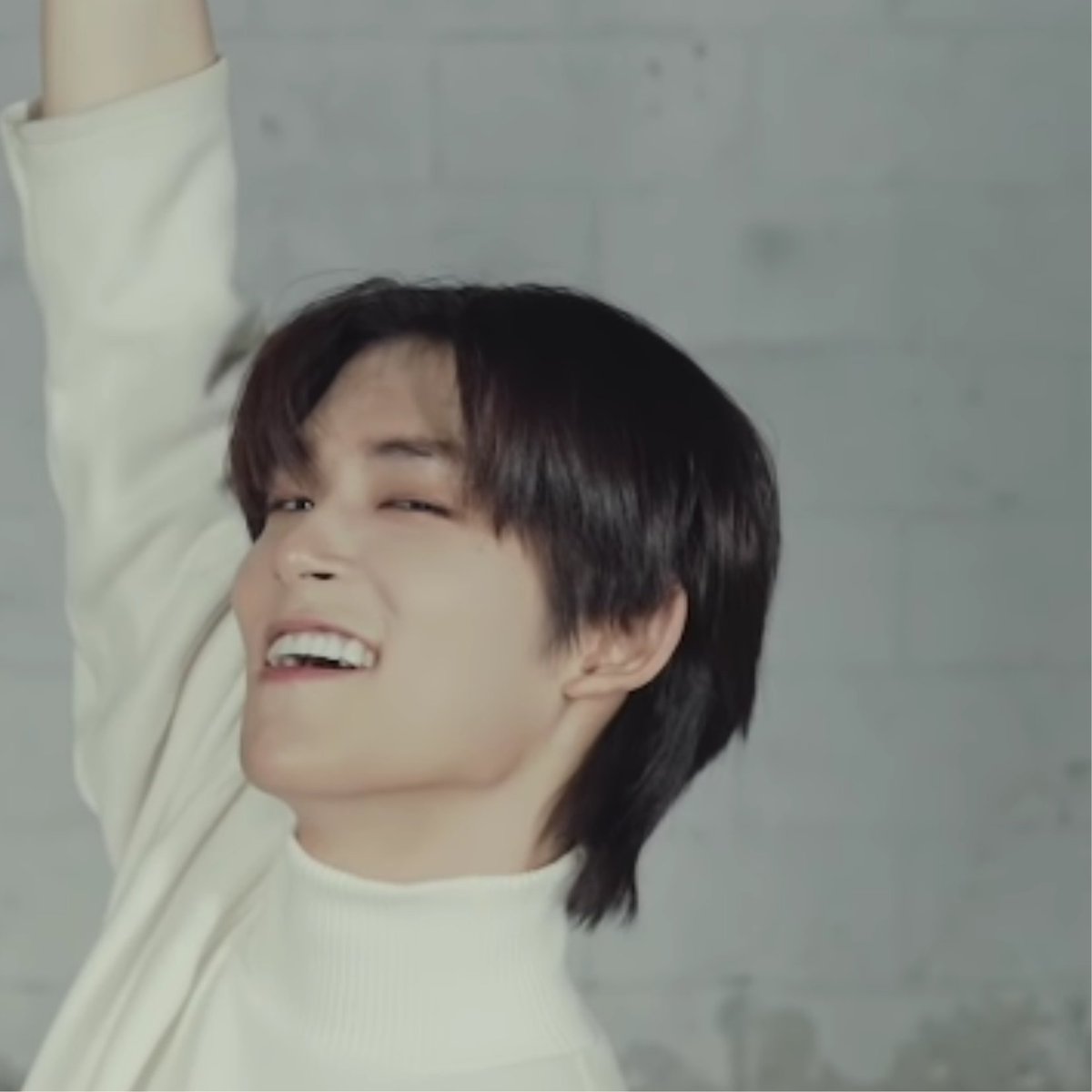 nineiph's tweet photo. I need your love before I fall. Save Me✨💙

'FACE &amp; SAVE ME' Contemporary Dance | Original song by.염종성, BTS | Choreography by Min Jun

🔗 https://t.co/LzNfdIQCS3

@NINE_i_Firstone #NINEi #나인아이 #i_CODE #MINJUN #SEOWON #민준 #서원 #무용 https://t.co/HsedtlzAZF