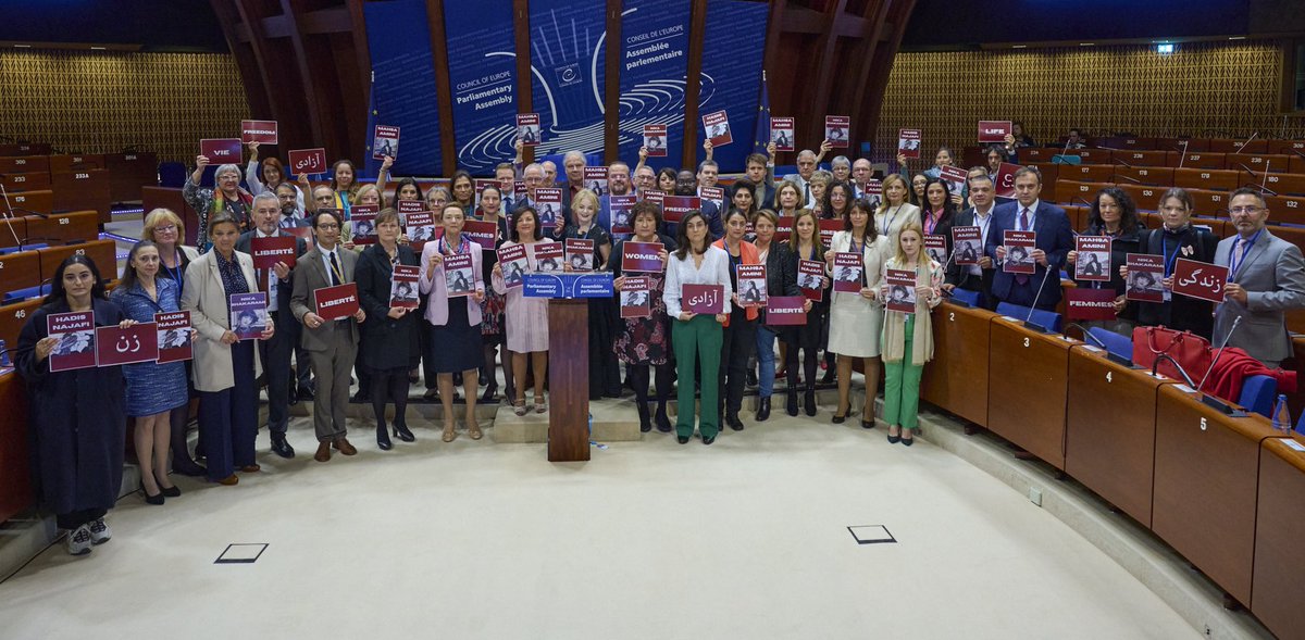 Standing by and supporting women in Iran w/@PACE_President, many MPs @PACE_News, @MarieFontanel67 & @dchatzi1 / Nous sommes avec les femmes iraniennes et nous les soutenons avec @PACE_President, beaucoup de membres de la @PACE_News, @MarieFontanel67 et @dchatzi1