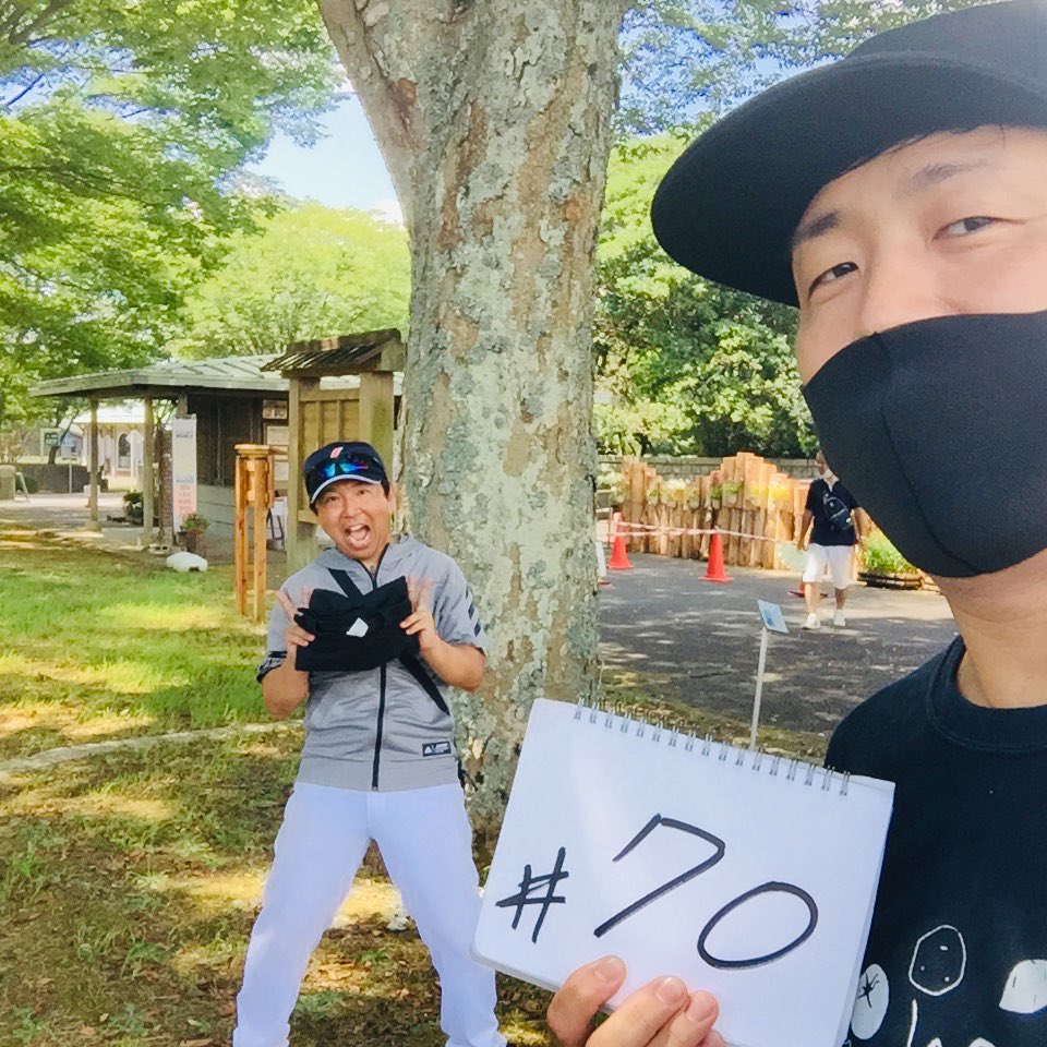 hao310's tweet photo. #まだまだ暖かい
#だから大丈夫と
#Tシャツを売っています
#常識にとらわれず
#いろんな事をした方がいい
#マーケティング
#ハオTシャツ
#絶賛販売中
#1500円
#100枚作りました
#各種サイズあり
#No70
#OBJ
#みんなすぐ分かるよね
#ｔシャツ 
#デザイン 
#次は誰だ
#ハオデリイーツ
#yabustyle https://t.co/yZYEbyw7yF