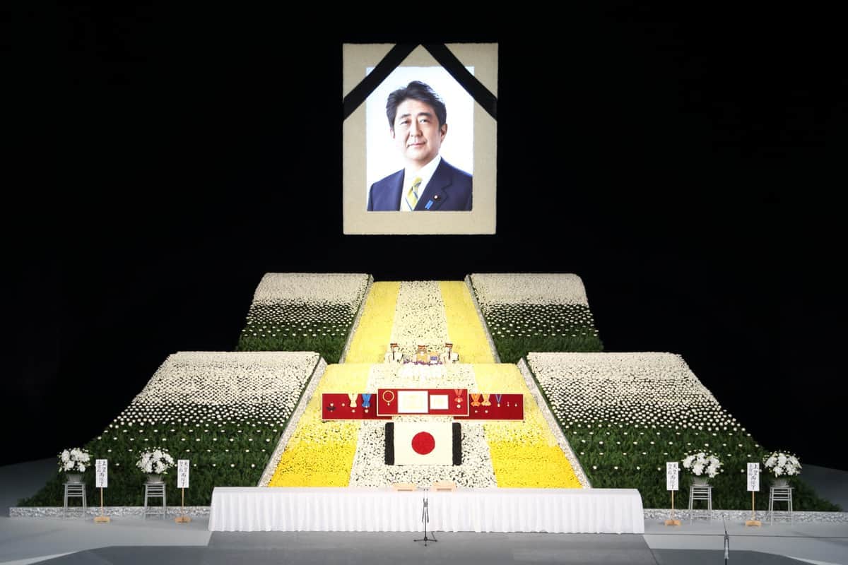 bianconoce's tweet photo. ＜あの日、あの時から １１年７ヶ月＞

壺協会と一体化した自民党

日本が韓国に貢ぐのは当然だと壺協会

自民党支持の日本の右派は… これでいいのか？

アベノミクスの失敗で、日銀は円安・物価高騰に八方塞がり

挙句の果てに… 原発再稼働・増設、防衛予算の倍増

これでいいのか？ニッポン

黙祷 https://t.co/nKAOugPkyd