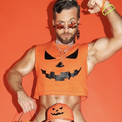 #NewProfilePic https://t.co/PTjr4vwBDl