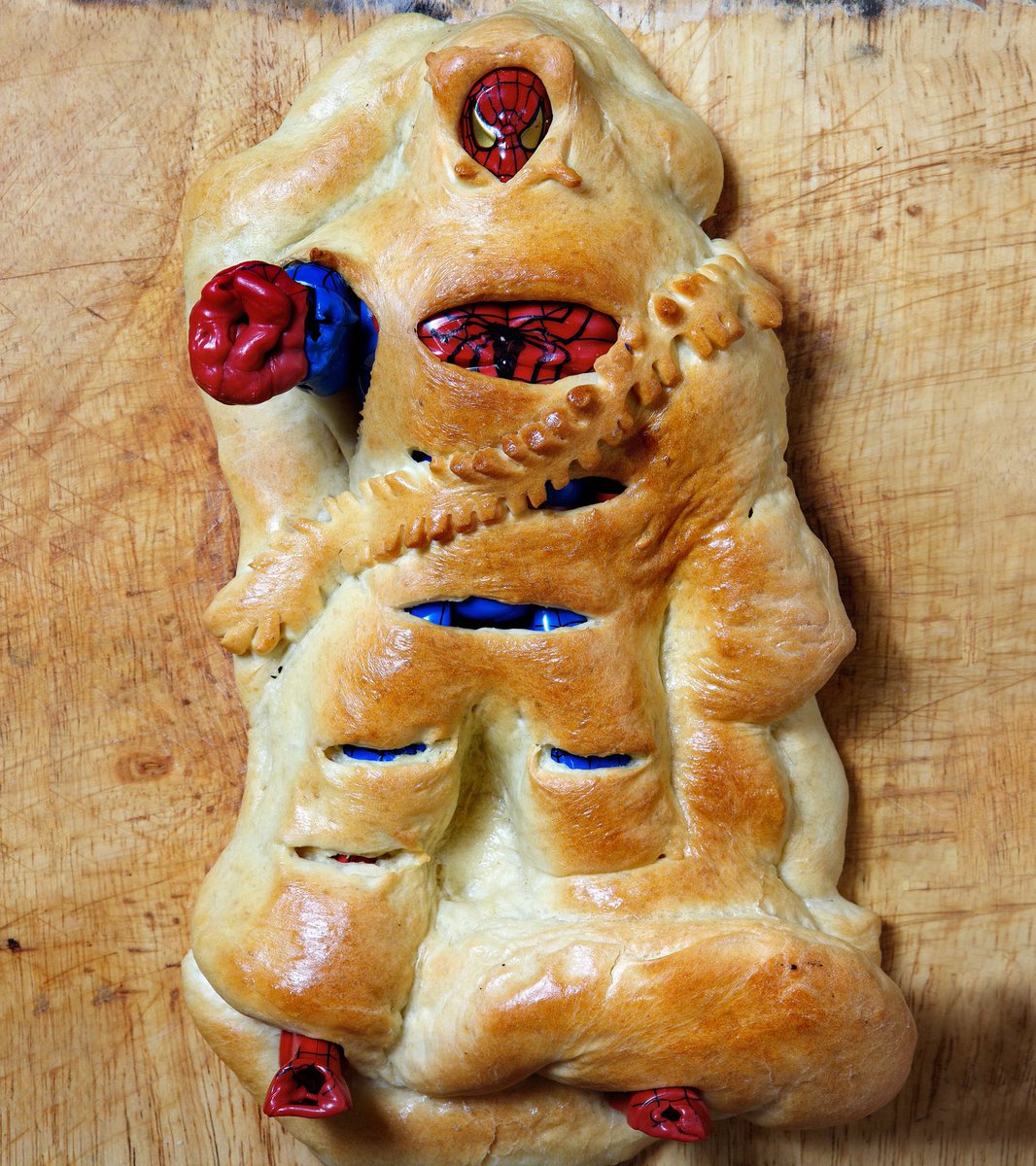 NevzhikART's tweet photo. Spiderdough bread . #foodNow Gm #nftphotography #NFTMint https://t.co/zw05htSzOV