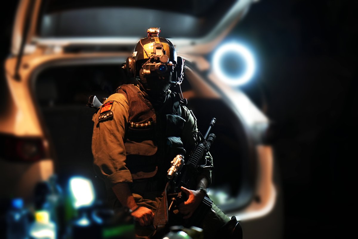 RITSU_ops's tweet photo. "Kept you waiting, huh?"

#retro #oldschool #tacticalgear #PVS7 #NVG #nightvision #SEALTeam #vbss #サバゲープロフィール 
#サバゲー https://t.co/YCtrumY0bf