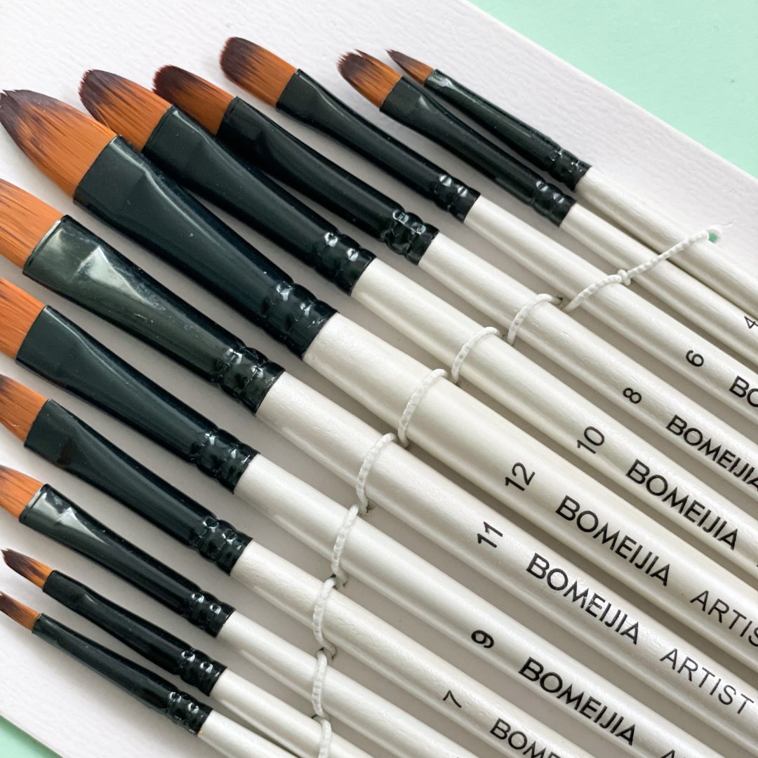 doodlemv's tweet photo. BOMEIJIA paint brushes 🖌️

This 12 piece set of brushes are made of the finest quality of soft synthetic bristles with white short wooden handles for Acrylic, Oil, Watercolor, or even Gouache!

#HowDoYouDoodle https://t.co/tNh2CPeLCw