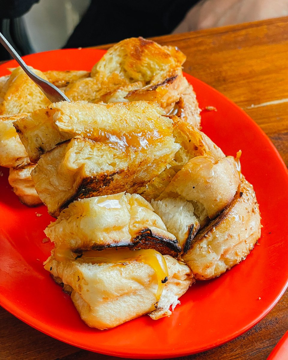 Kevinnn on Twitter "Salah satu warung unik yang ada yang ada di dalem