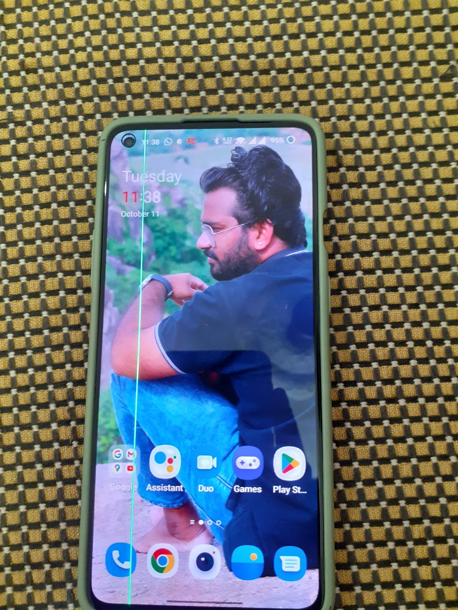 hemanth51691's tweet photo. Dear @oneplus @OnePlus_IN waking up 2day found my oneplus's 8T display having a green tinted line beside front camera unit, After multiples attempts you've failed to getbackto me regarding this issue , please look into my problem though my phone doesn't have any physical damage https://t.co/DXxF7YQZRZ